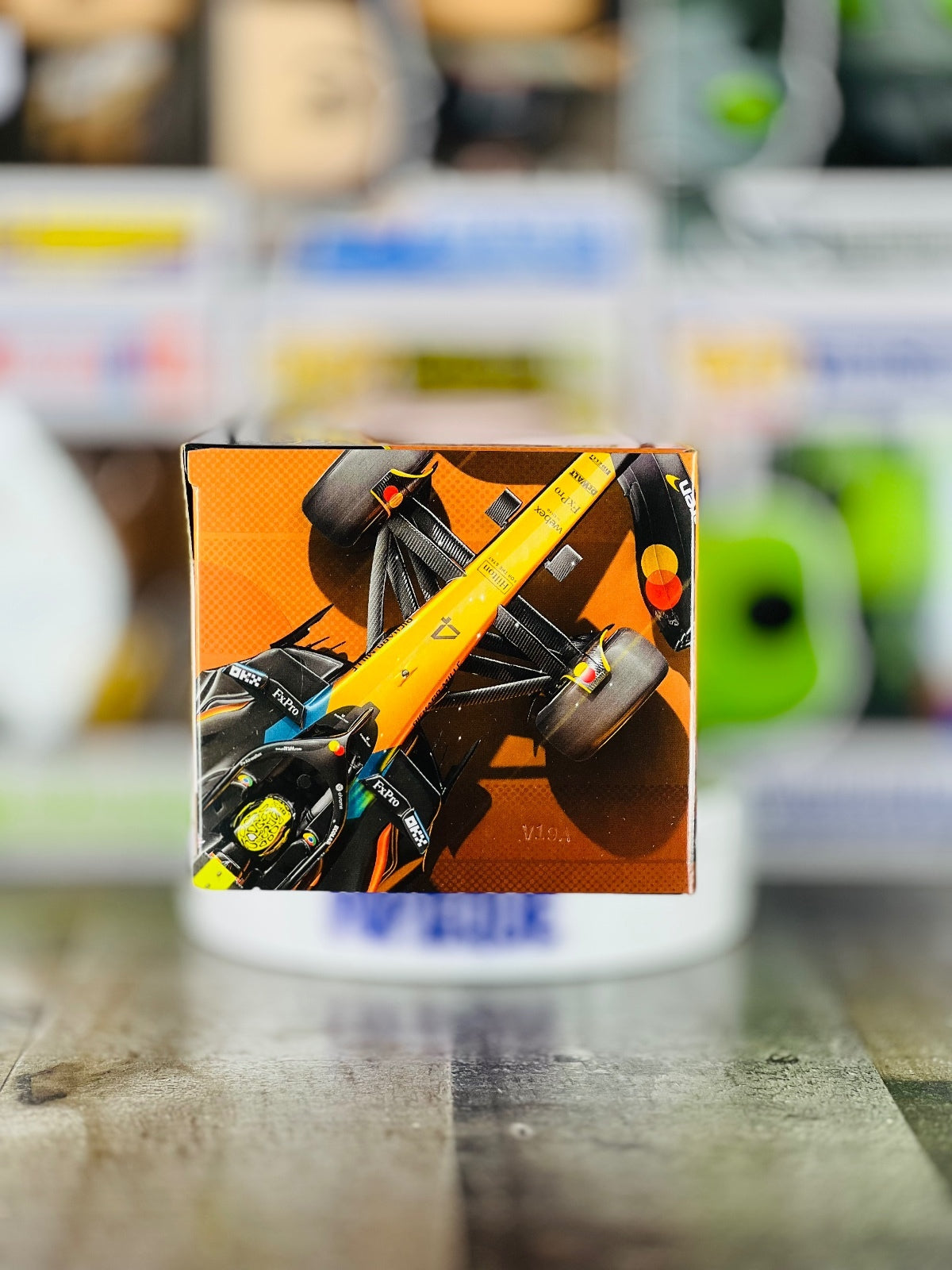 Hot Wheels Formula 1 McLaren Team 2-Pack Premium 1:64 Vehicle