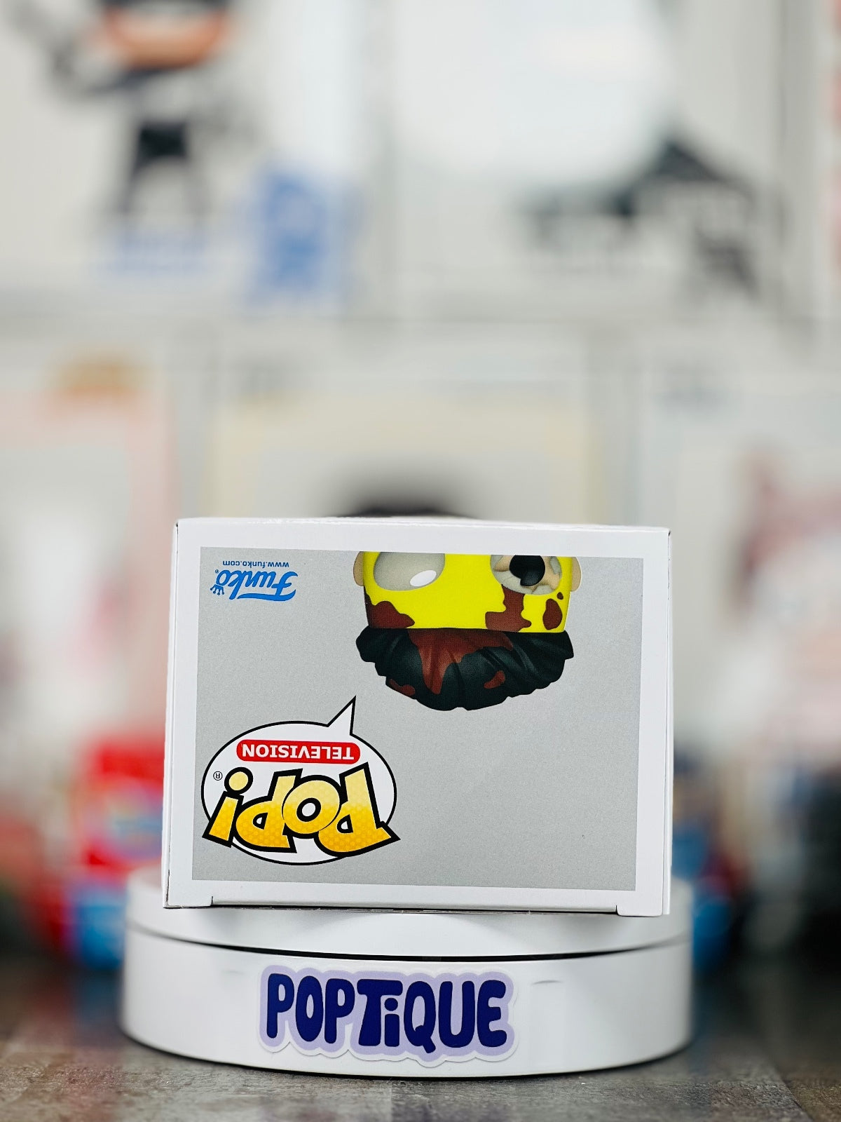 Invincible with Broken Mask Bloody Funko Pop! #1502