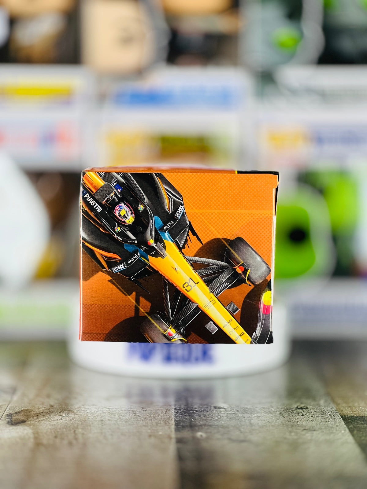 Hot Wheels Formula 1 McLaren Team 2-Pack Premium 1:64 Vehicle